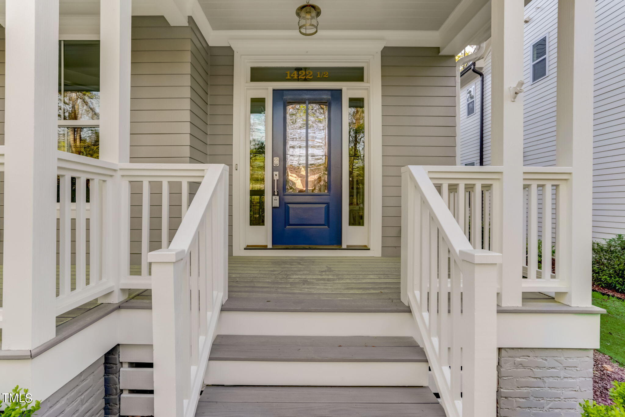 1422 1/2 Banbury Road Raleigh, NC 27607 - Photo 10 of 56 Front Porch (1)