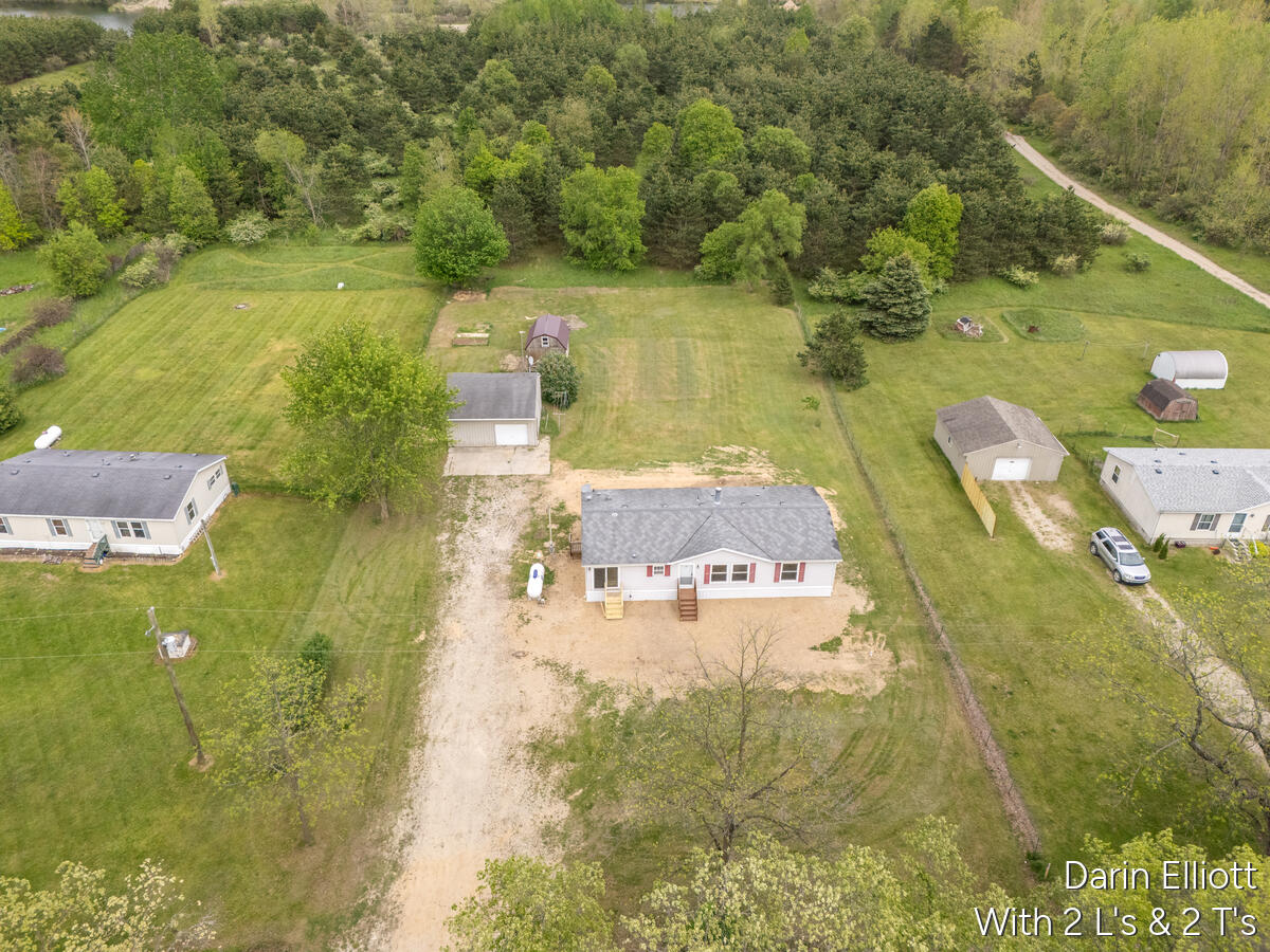 9203 Castle Road Sheridan, MI 48884 - Photo 2 of 40 9203-Castle_204