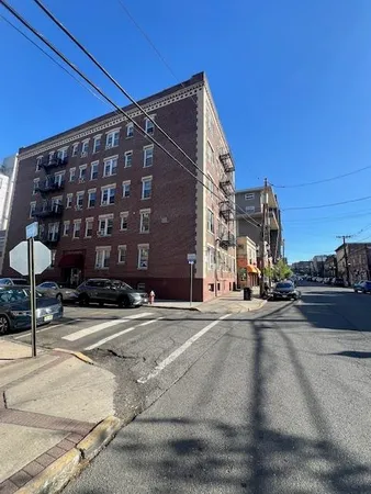 $1,900 | 104 Westover Place, Unit 201, West New York, NJ 07093