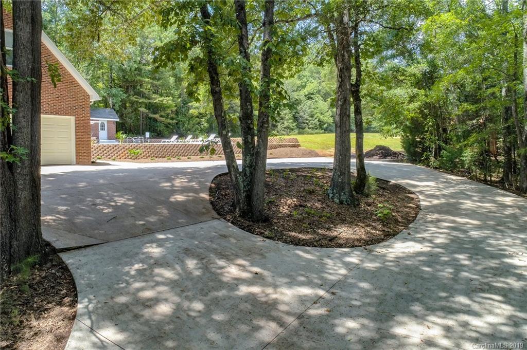 2933 Shandon Road Rock Hill, SC 29730 - Photo 4 of 39 Gallery Image 4