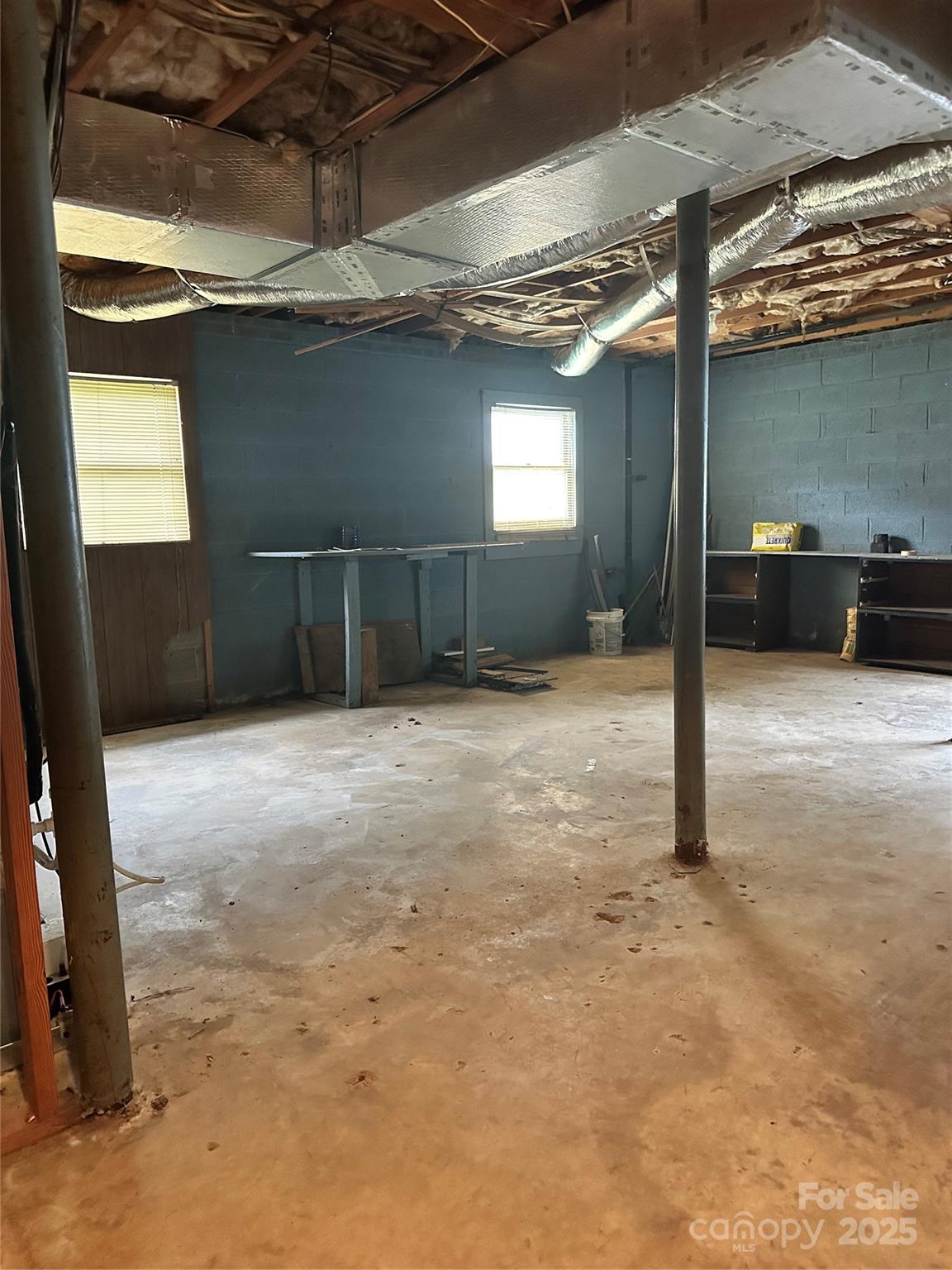 5079 Archdale Drive Conover, NC 28613 - Photo 26 of 30 a view of a indoor garage