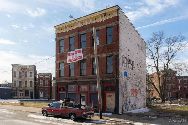 $379,000 | 1913 Central Avenue, Cincinnati, OH 45214