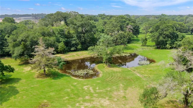 $925,000 | 1277 Fawn Lake Drive, Bryan, TX 77808