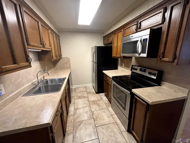$1,250 | 6114 Parkforest Drive, Unit 3, Baton Rouge, LA 70816