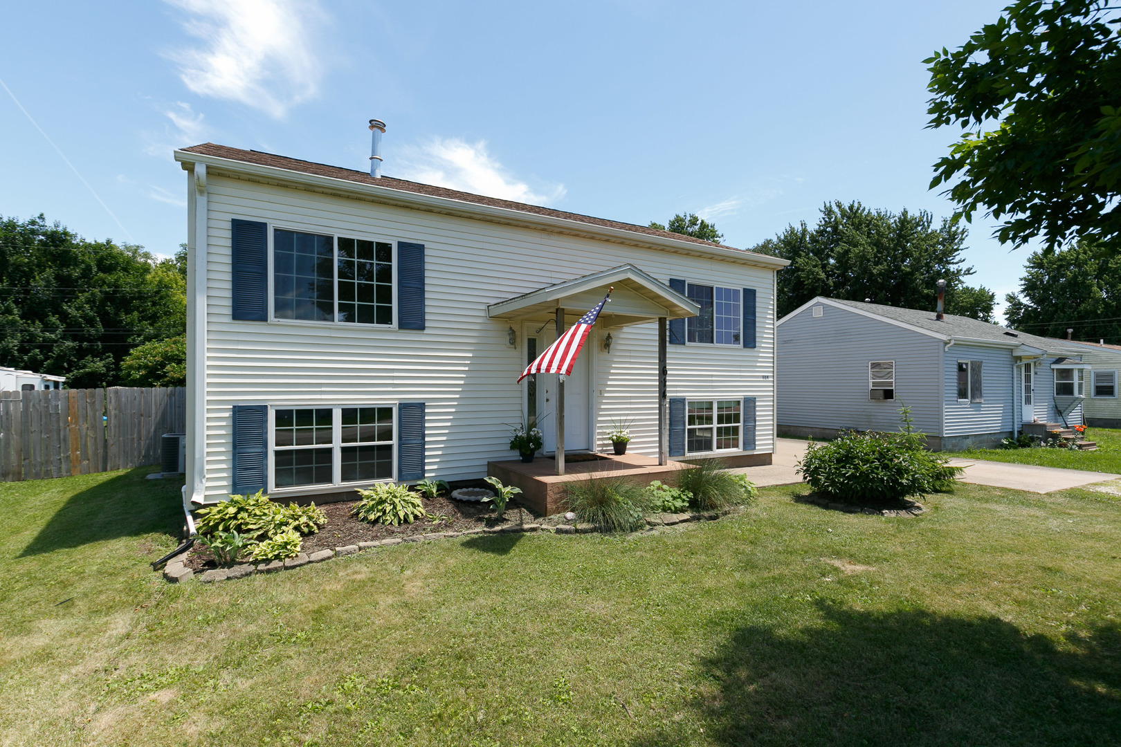614 6th Street Colona, IL 61241 - Photo 1 of 42