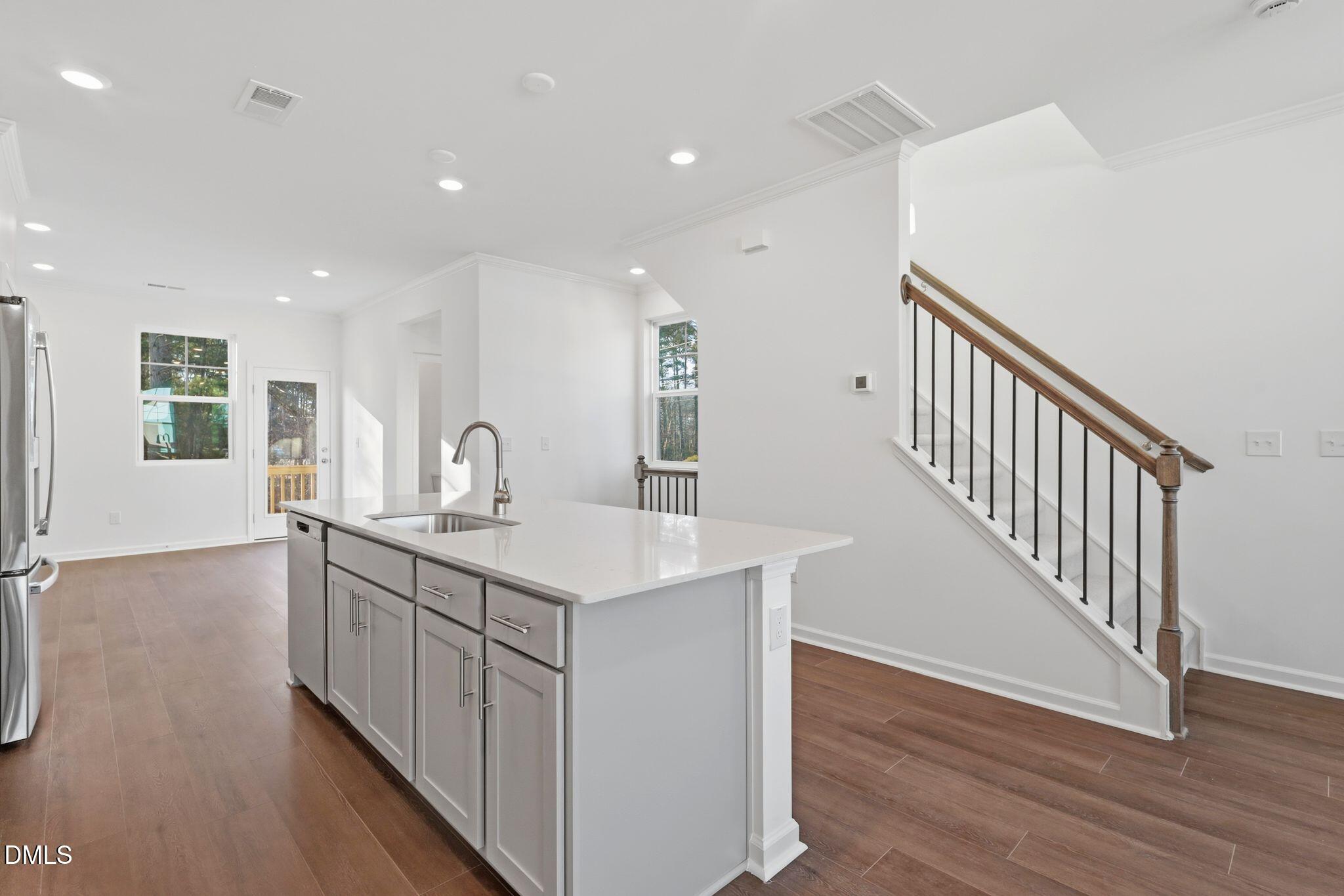 3600 Elm Grv Lane Raleigh, NC 27604 - Photo 6 of 33 SUN_ElmGrove_Pic_Wyatt_QMI_31_Kitchen_2o