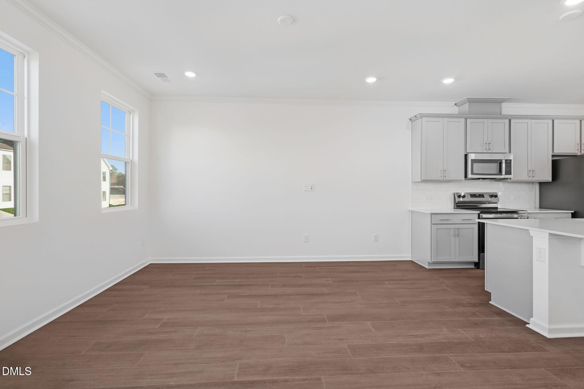 3600 Elm Grv Lane Raleigh, NC 27604 - Photo 10 of 33 SUN_ElmGrove_Pic_Wyatt_QMI_31_Great_2of3