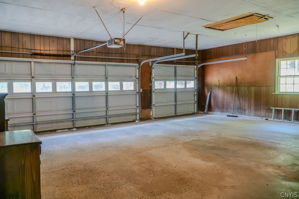 7447 Armstrong Road Manlius, NY 13104 - Photo 31 of 38