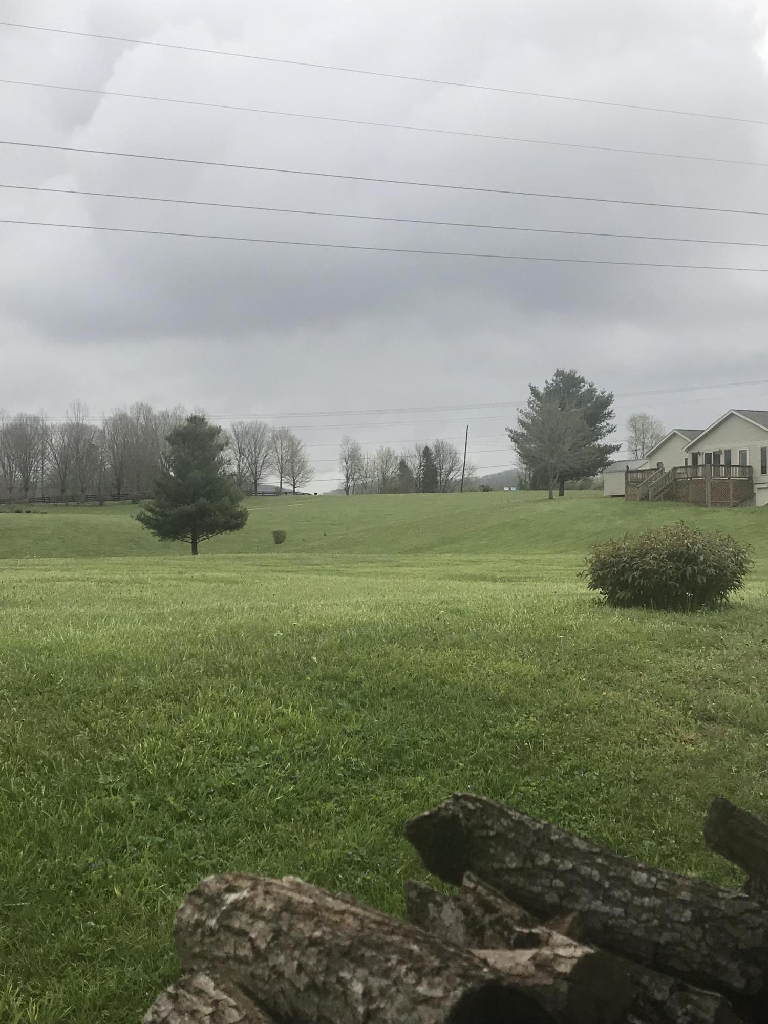 1035 Pumphouse Road Somerset, KY 42503 - Photo 10 of 36 IMG_2683