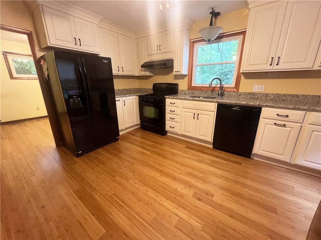 283 Front Street Woonsocket, RI 02895 - Photo 4 of 12