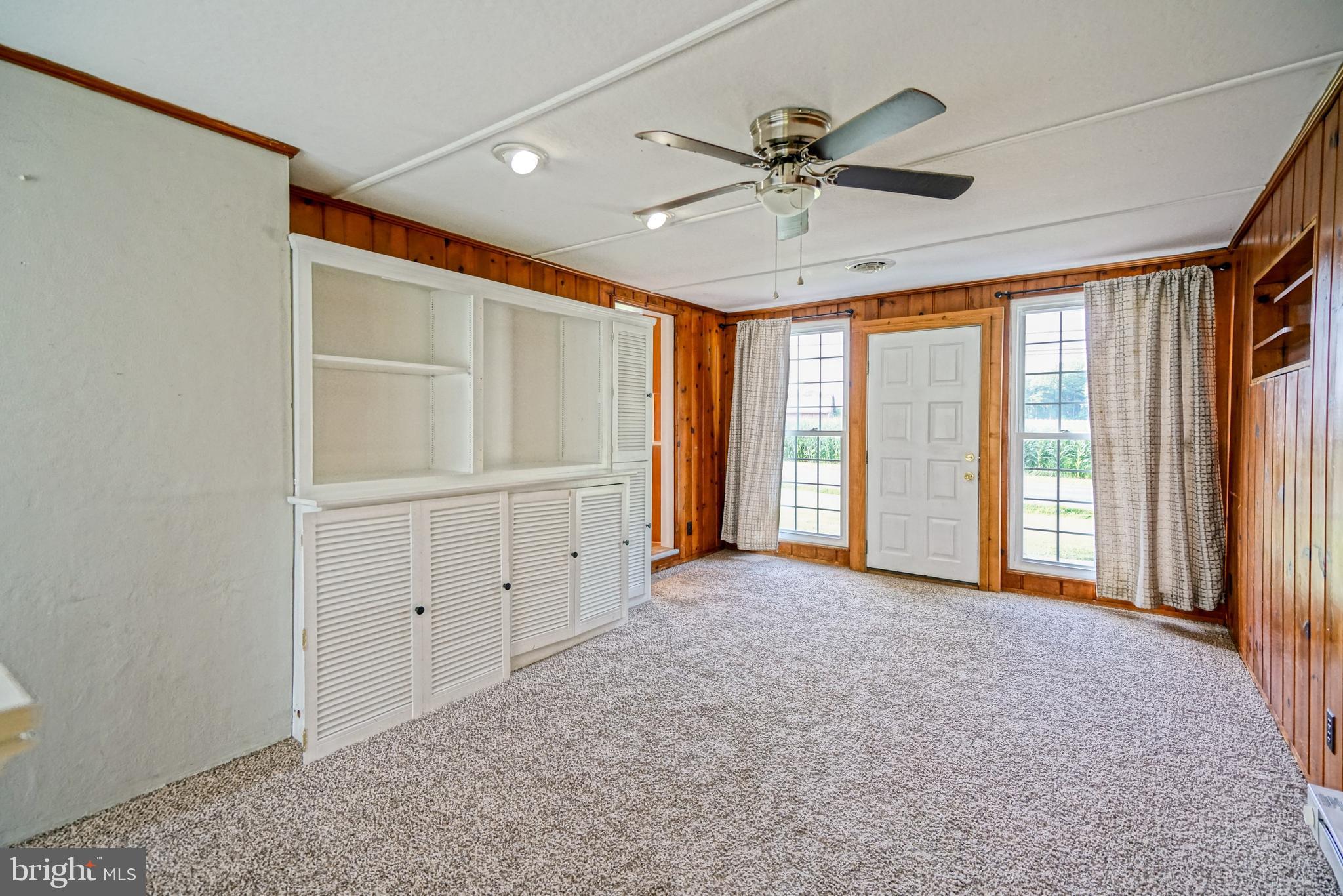 26170 Cave Neck Road Milton, DE 19968 - Photo 3 of 28 Gallery Image 3