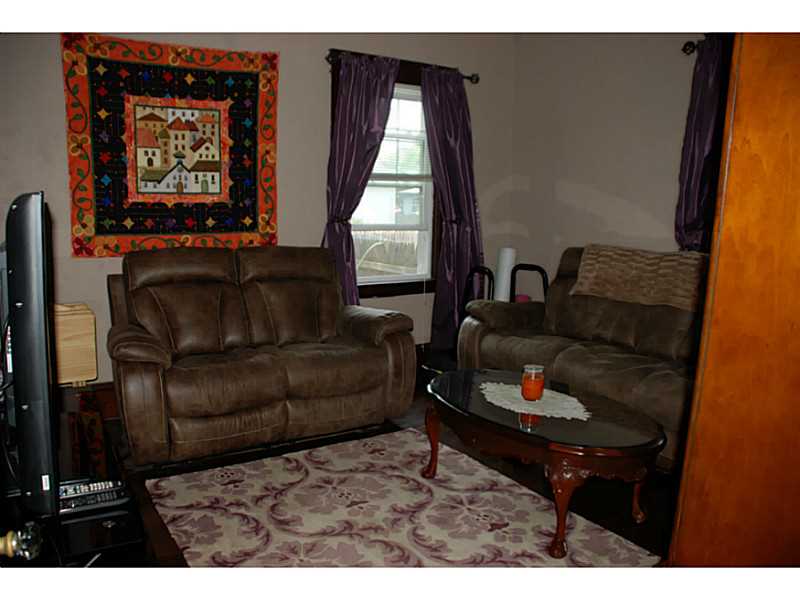 15 Marlow Road Warwick, RI 02889 - Photo 12 of 23 Den/Family/Great Room.