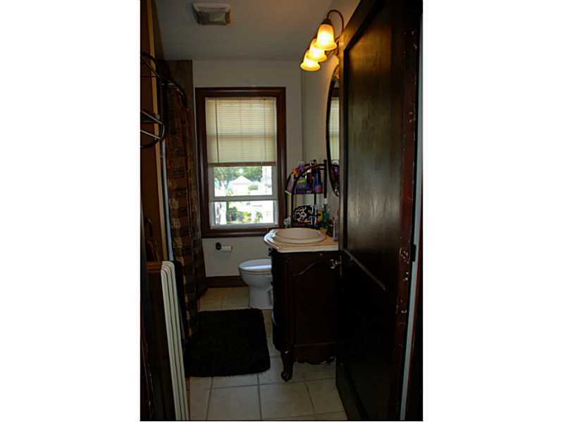 15 Marlow Road Warwick, RI 02889 - Photo 18 of 23 Bathroom.