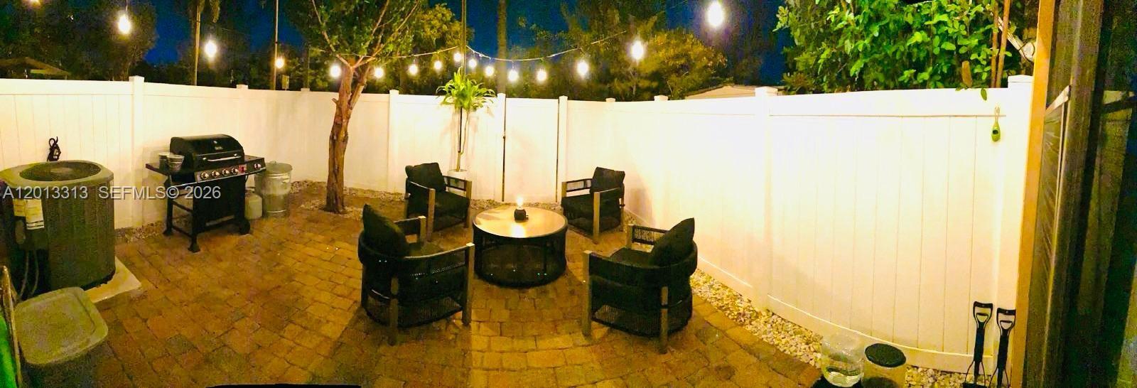 3398 West 92nd Place Hialeah, FL 33018 - Photo 2 of 4