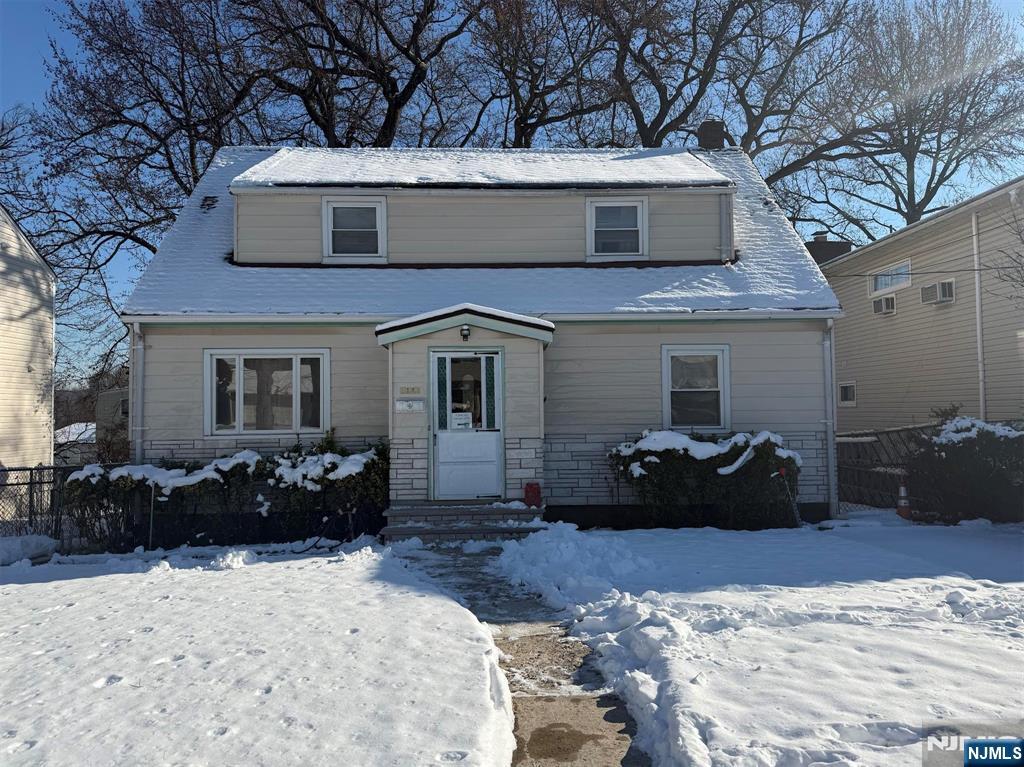 a house view with a outdoor space