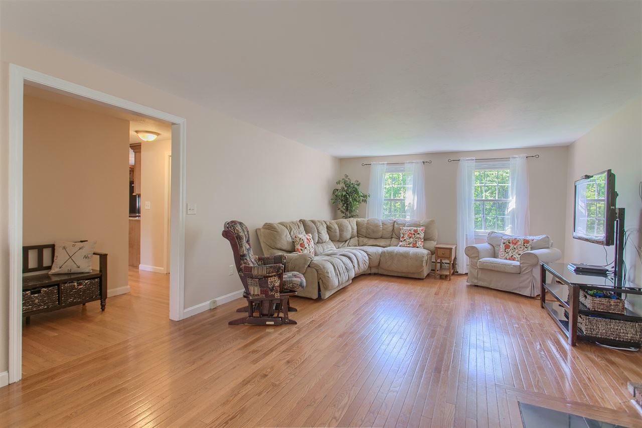 5 Spruce Street Pelham, NH 03076 - Photo 3 of 33 Gallery Image 3