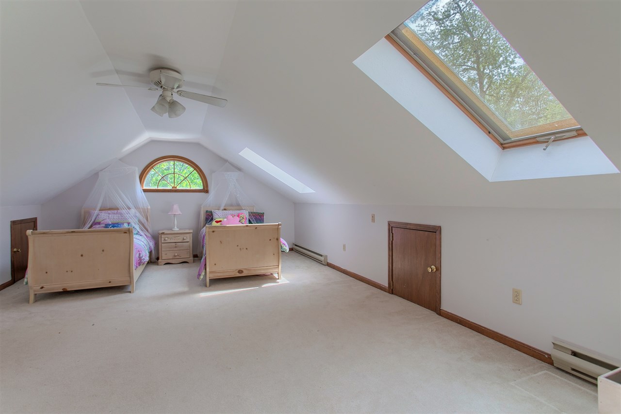5 Spruce Street Pelham, NH 03076 - Photo 26 of 33 Gallery Image 26
