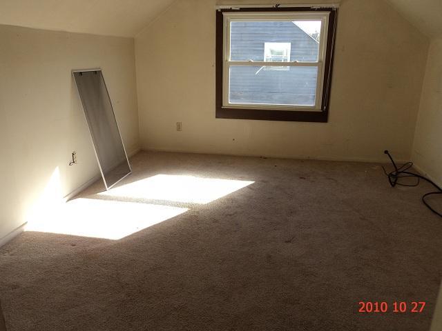 905 Bucknell Road Whitehall, OH 43213 - Photo 6 of 10