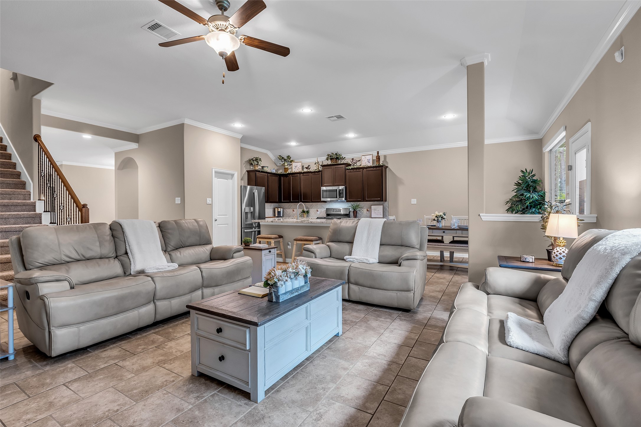 34 Sawbridge Circle Spring, TX 77389 - Photo 7 of 38 Updated fixtures.