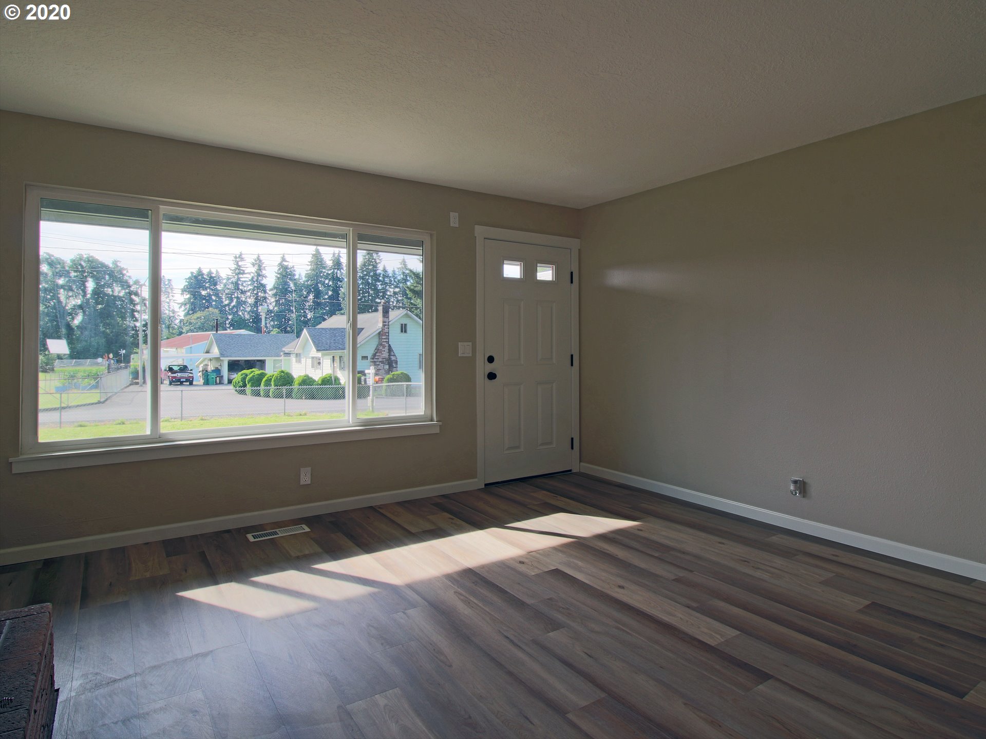 51701 Southwest Em Watts Road Scappoose, OR 97056 - Photo 15 of 24 Gallery Image 15