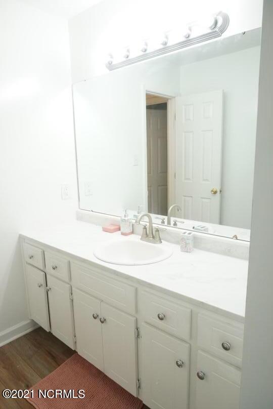 1733 Burnt Mill Road Rocky Mount, NC 27804 - Photo 11 of 15 Upstairs bathroom