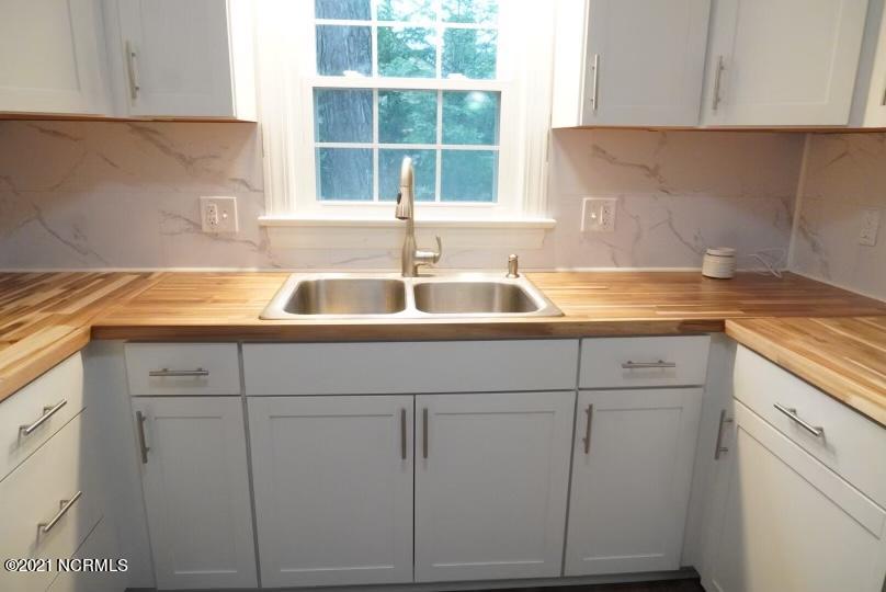 1733 Burnt Mill Road Rocky Mount, NC 27804 - Photo 9 of 15 New Countertops