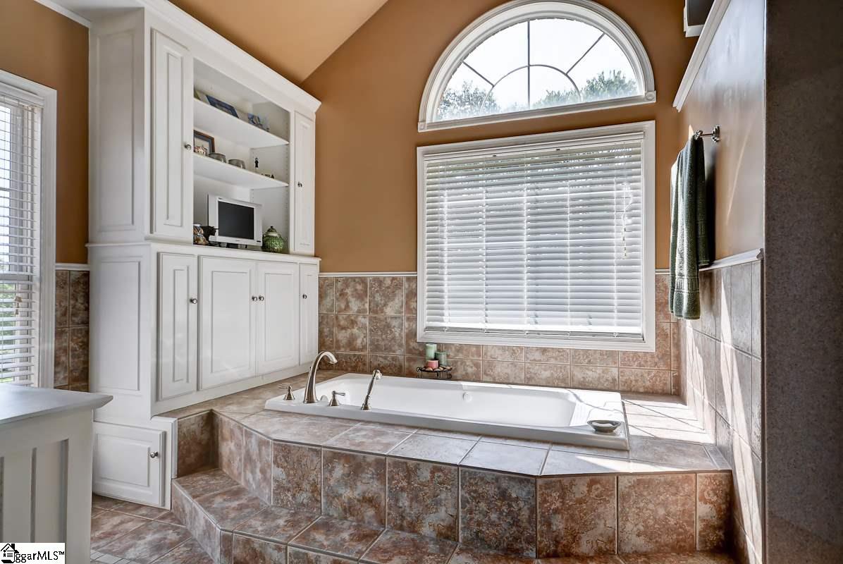 604 East Silverleaf Street Greer, SC 29650 - Photo 17 of 32 Gallery Image 17