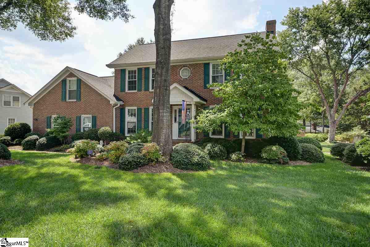 604 East Silverleaf Street Greer, SC 29650 - Photo 3 of 32 Gallery Image 3
