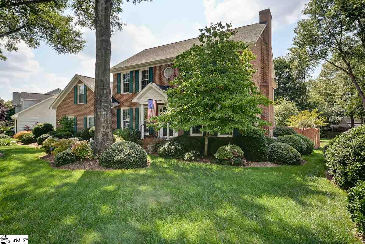 604 East Silverleaf Street Greer, SC 29650 - Photo 4 of 32 Gallery Image 4