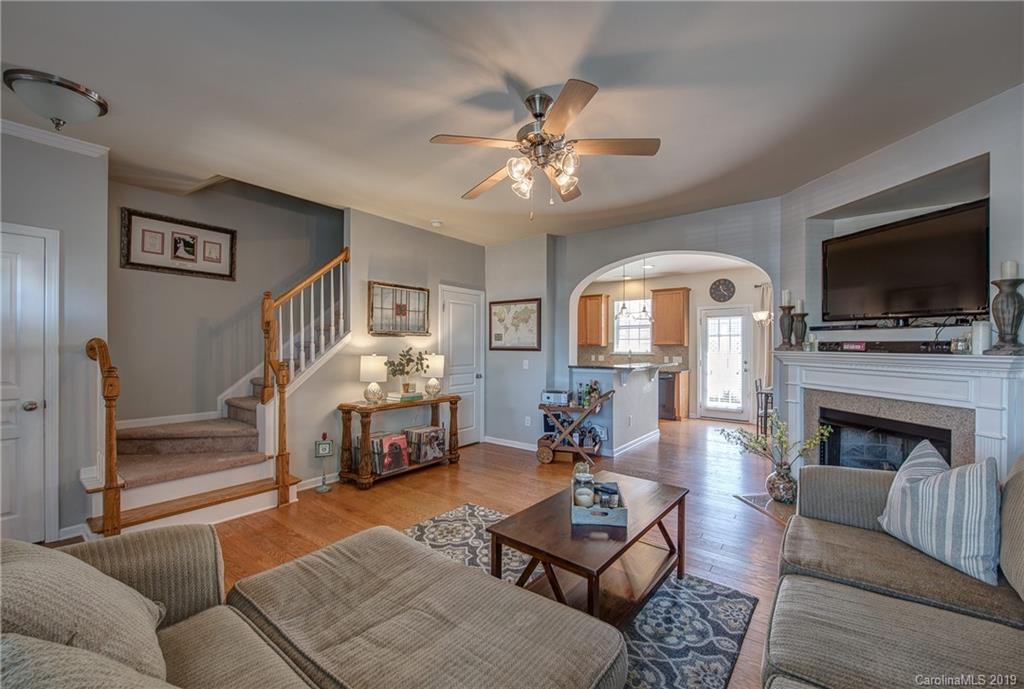 204 Falling Ridge Belmont, NC 28012 - Photo 3 of 21