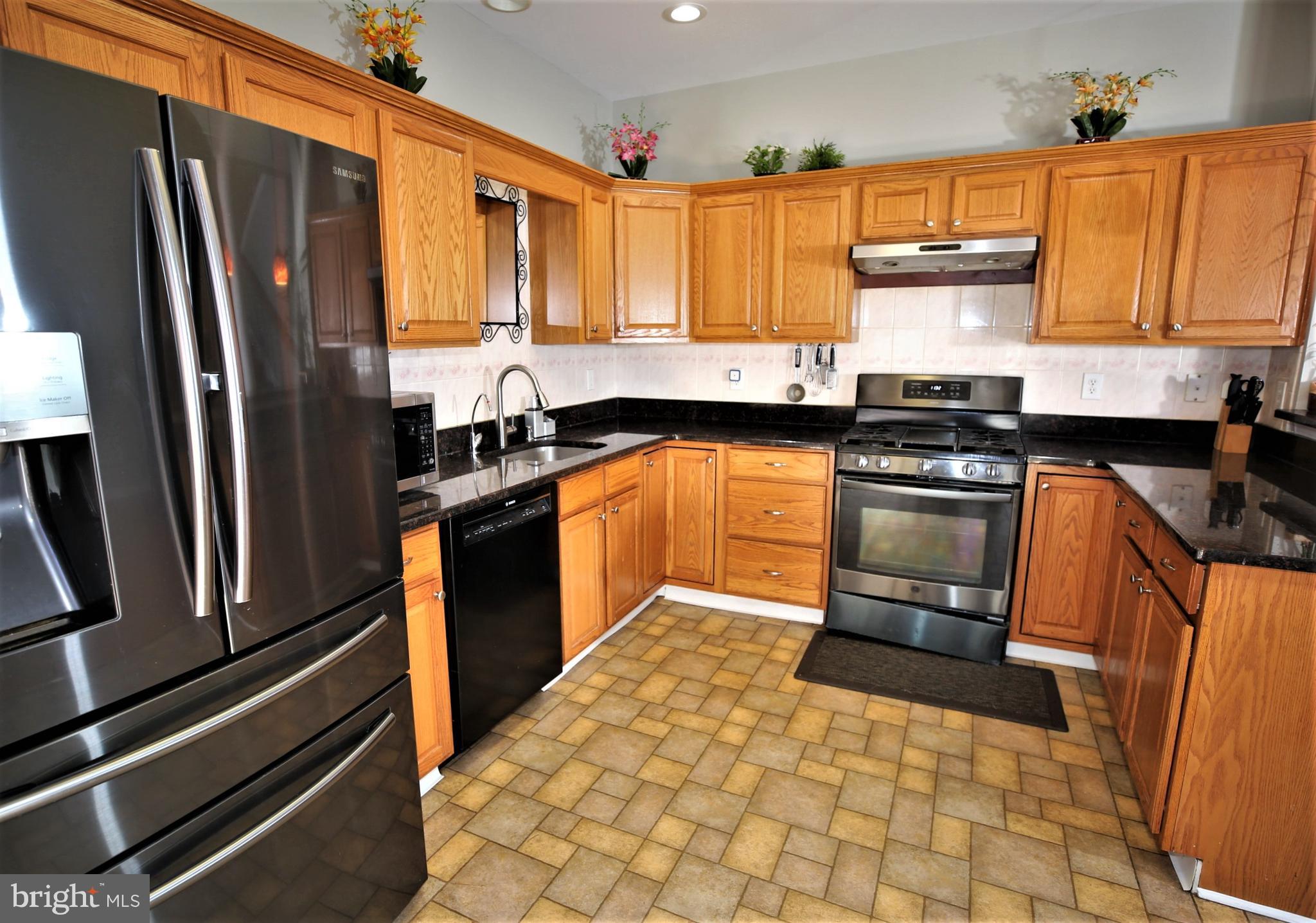 82 Windsor Pond Road Princeton Junction, NJ 08550 - Photo 18 of 50