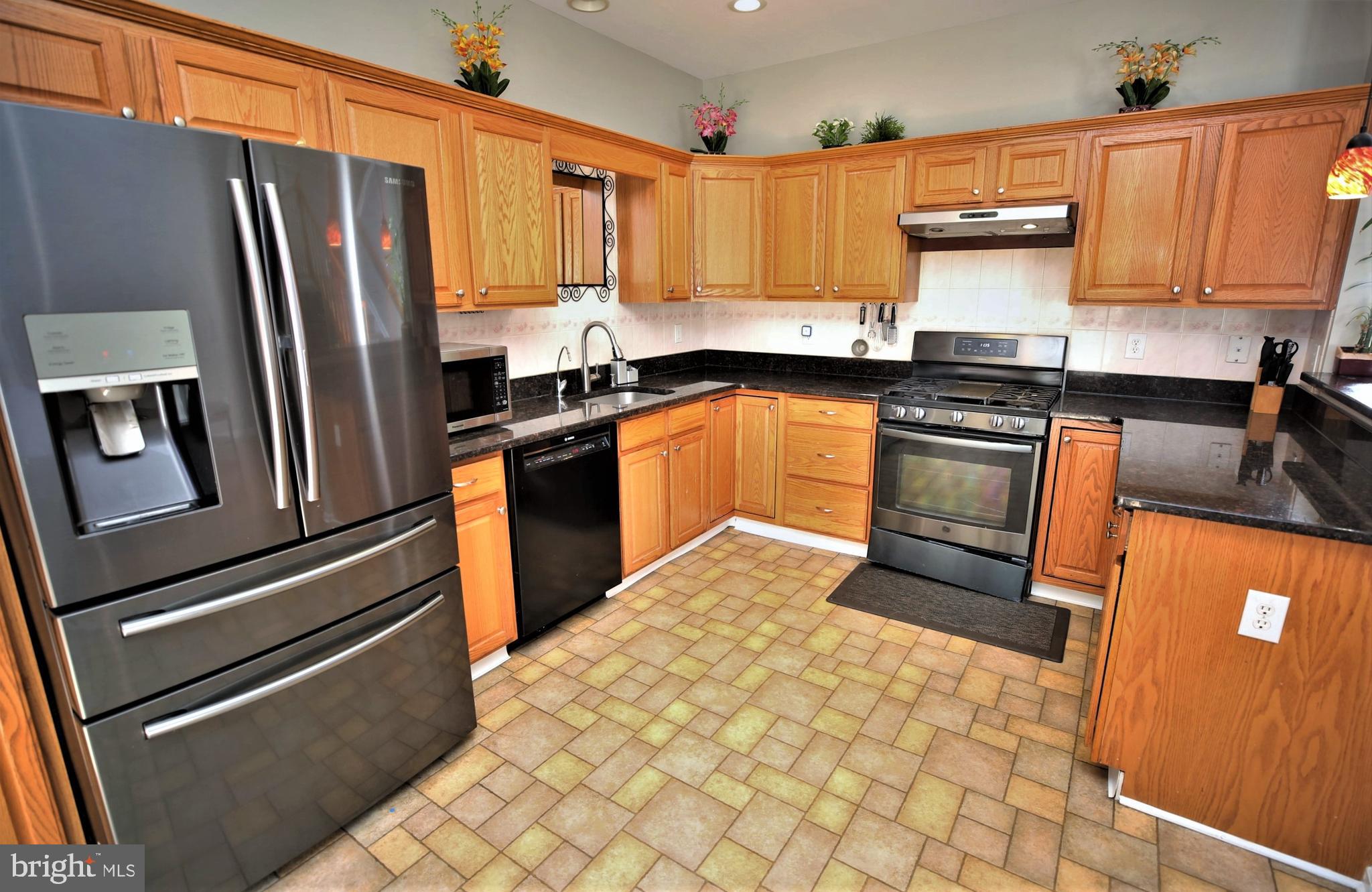 82 Windsor Pond Road Princeton Junction, NJ 08550 - Photo 22 of 50