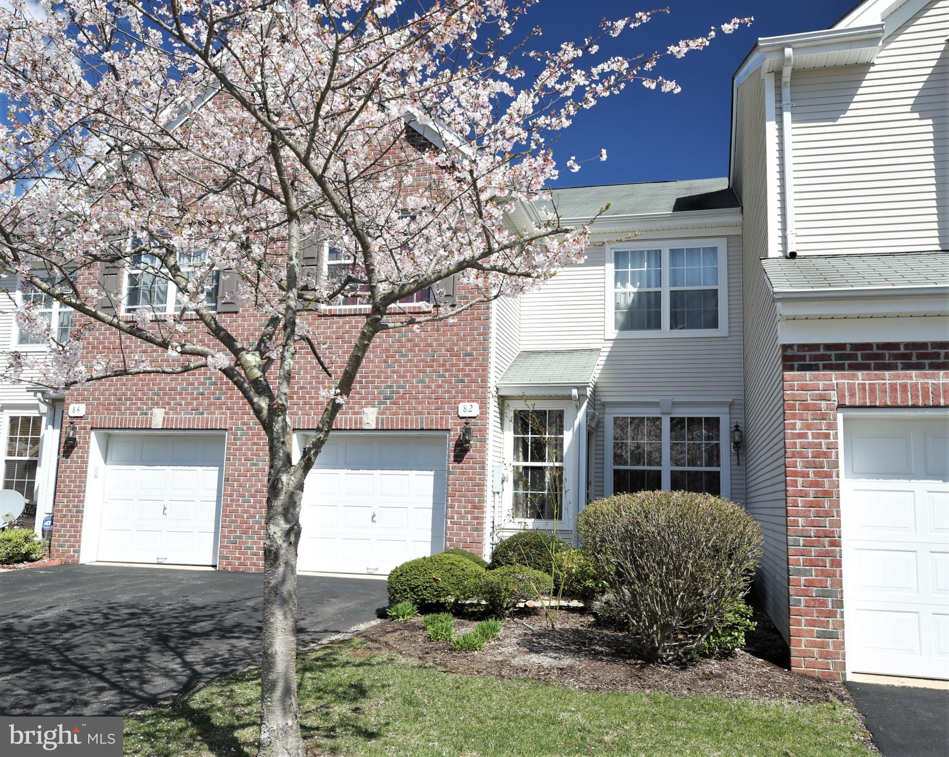 82 Windsor Pond Road Princeton Junction, NJ 08550 - Photo 3 of 50