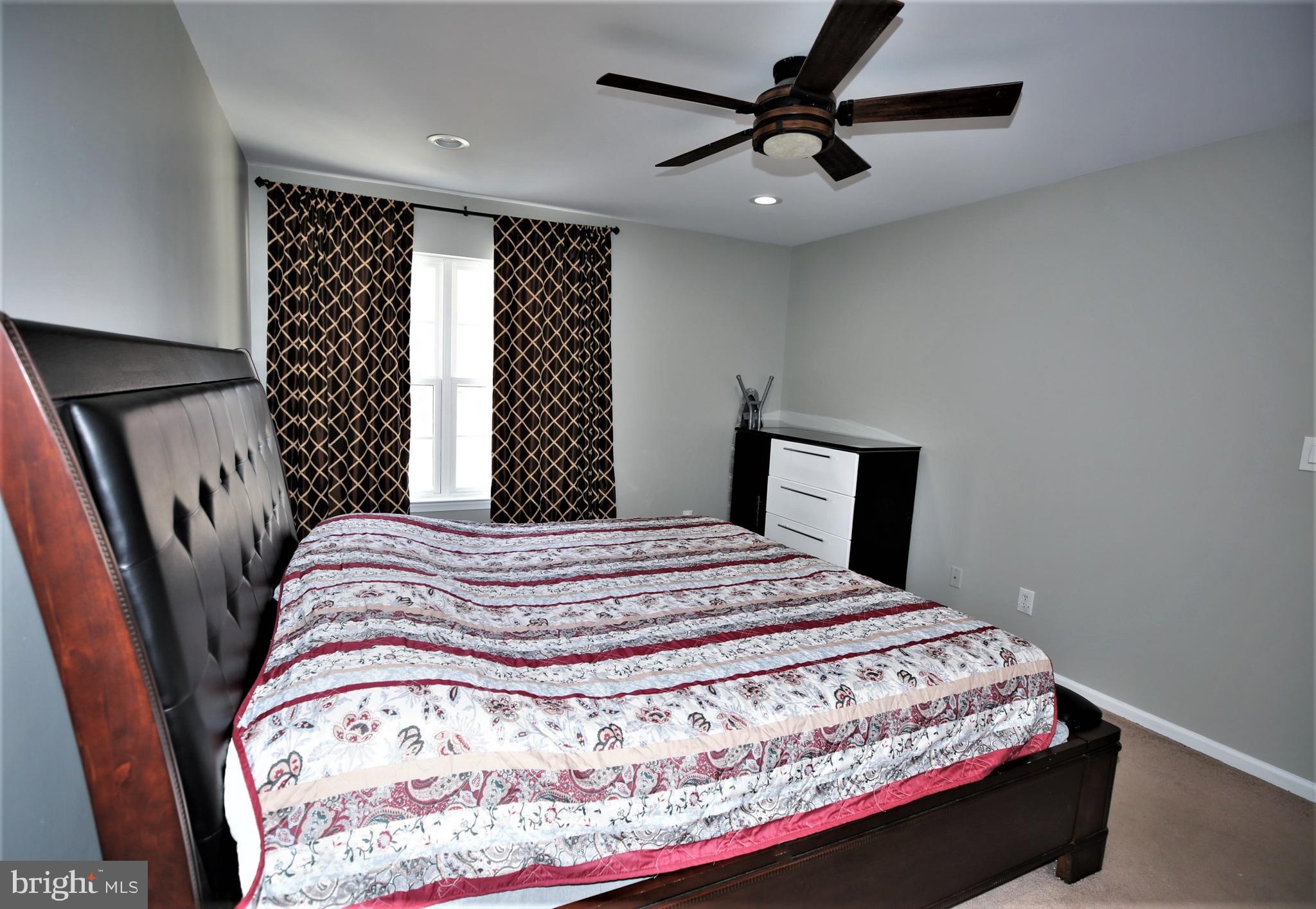 82 Windsor Pond Road Princeton Junction, NJ 08550 - Photo 32 of 50