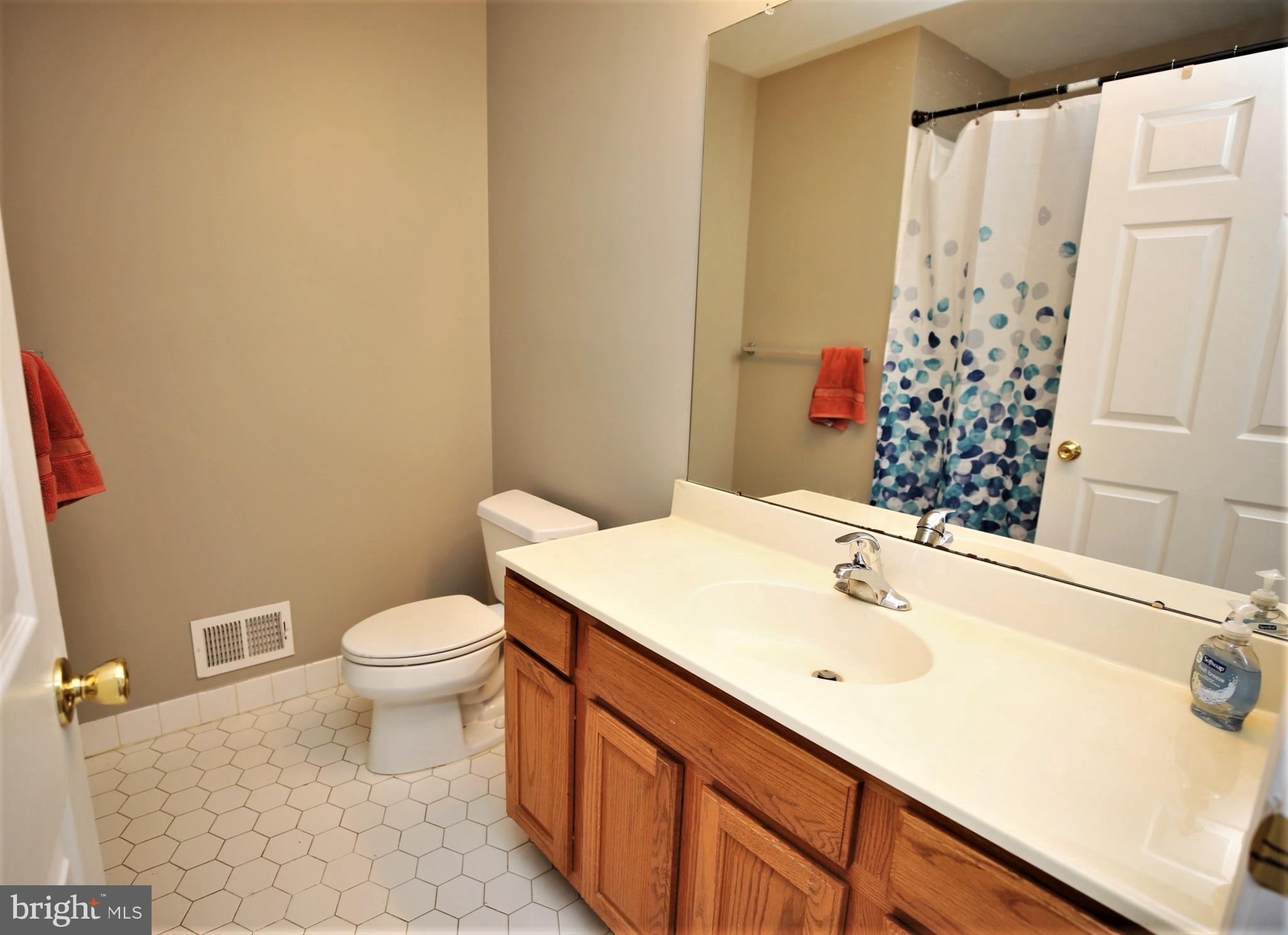 82 Windsor Pond Road Princeton Junction, NJ 08550 - Photo 39 of 50
