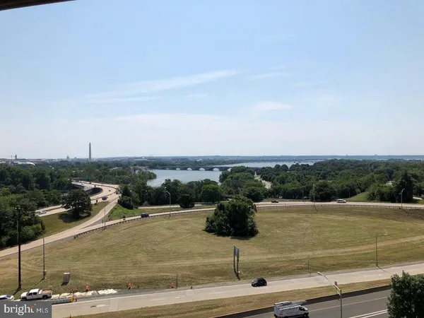 $1,650 | 1021 Arlington Boulevard, Unit 601, Arlington, VA 22209
