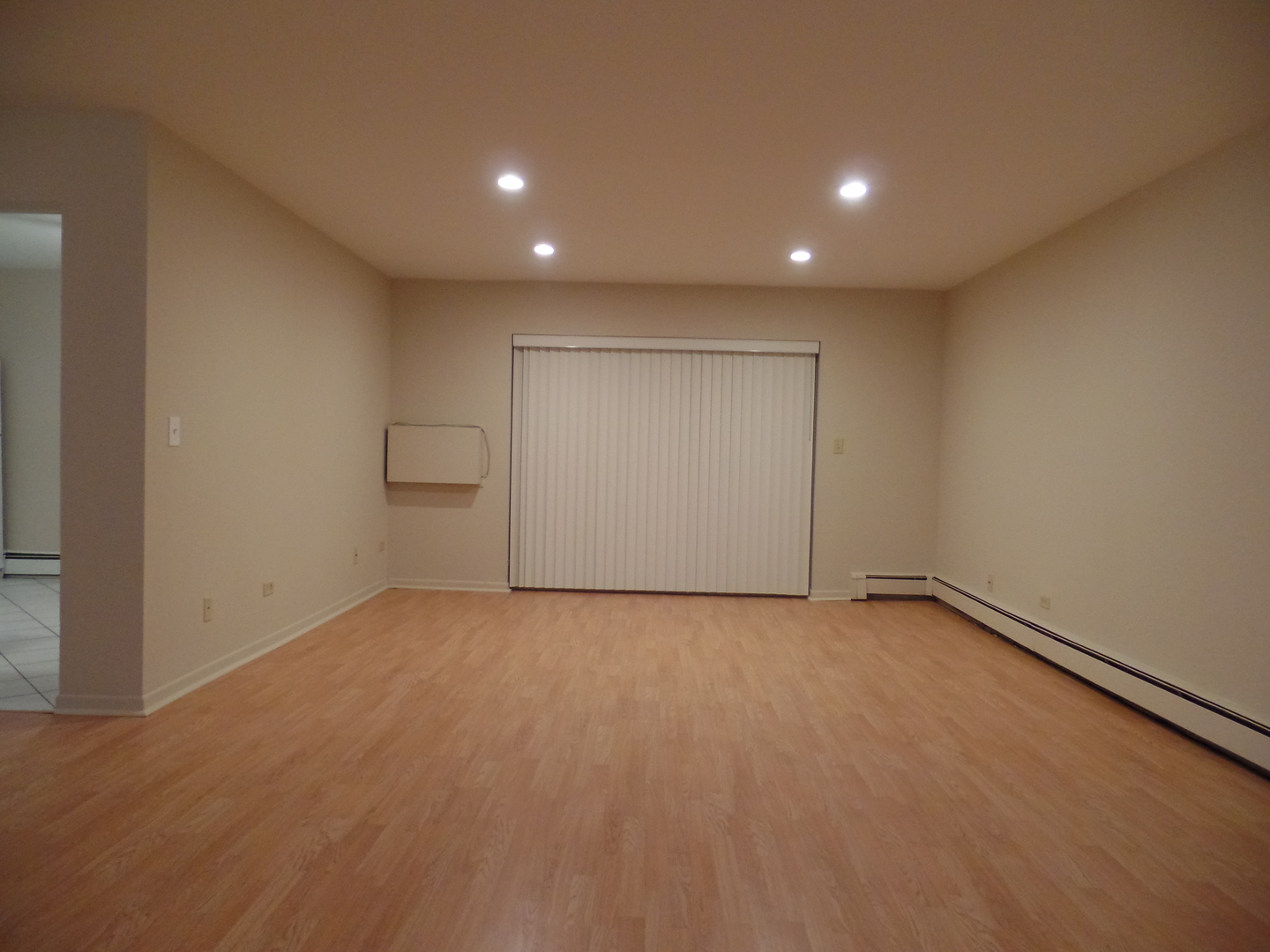 1301 South Finley Road, Unit 114 Lombard, IL 60148 - Photo 5 of 12 a view of an empty room