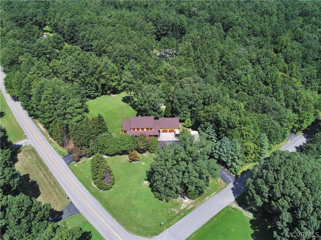 15100 Beach Road Chesterfield, VA 23838 - Photo 35 of 41 an aerial view of a garden