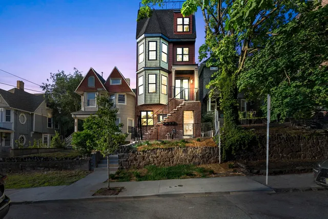 $2,574,600 | 124 Glenwood Avenue, Jersey City, NJ 07306