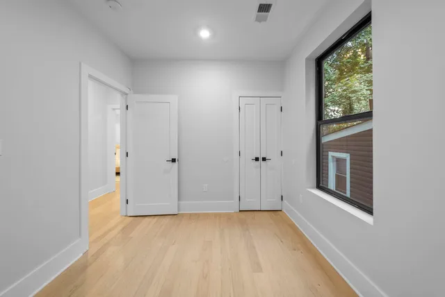 $2,574,600 | 124 Glenwood Avenue, Jersey City, NJ 07306