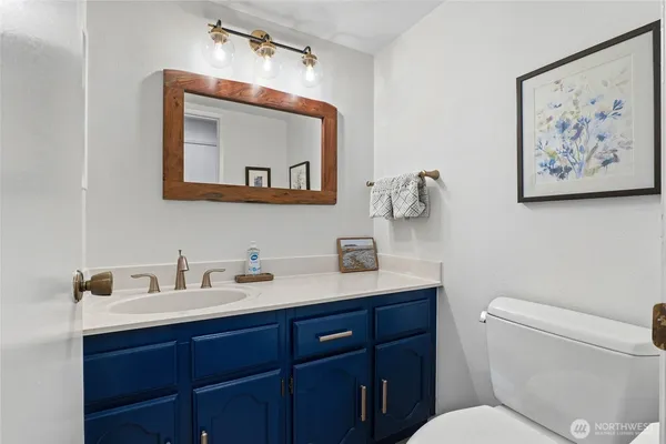 $888,000 | 16125 Southeast 33rd Circle, Bellevue, WA 98008