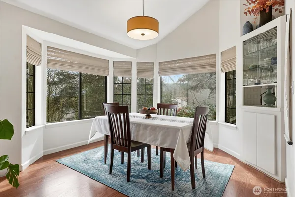 $888,000 | 16125 Southeast 33rd Circle, Bellevue, WA 98008