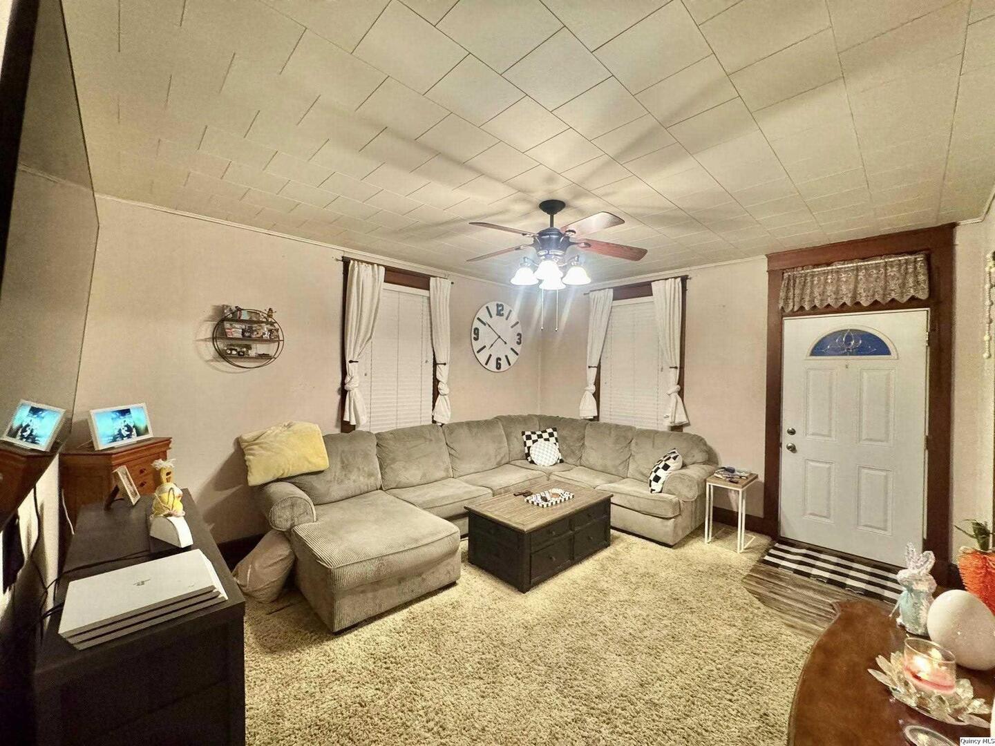 423 North 14th Street Quincy, IL 62301 - Photo 3 of 21