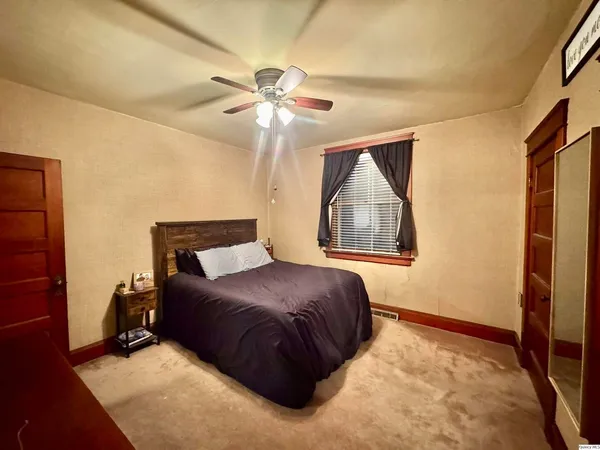 $159,700 | 423 North 14th Street, Quincy, IL 62301