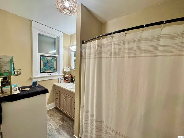 $159,700 | 423 North 14th Street, Quincy, IL 62301