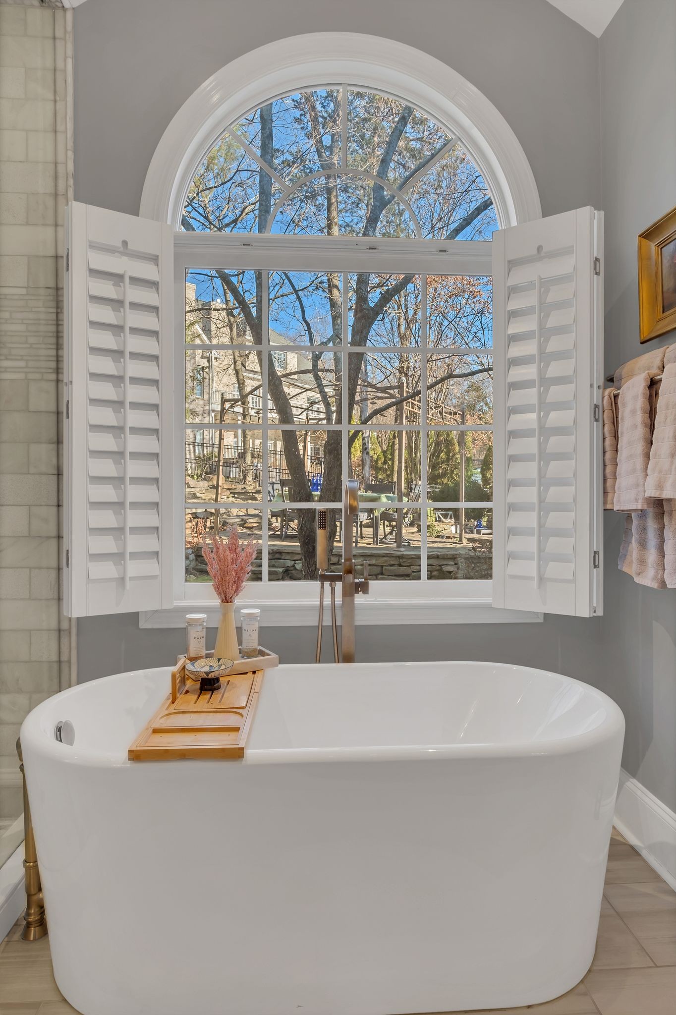 306 Rothwell Place Franklin, TN 37069 - Photo 33 of 91 a living room with large window