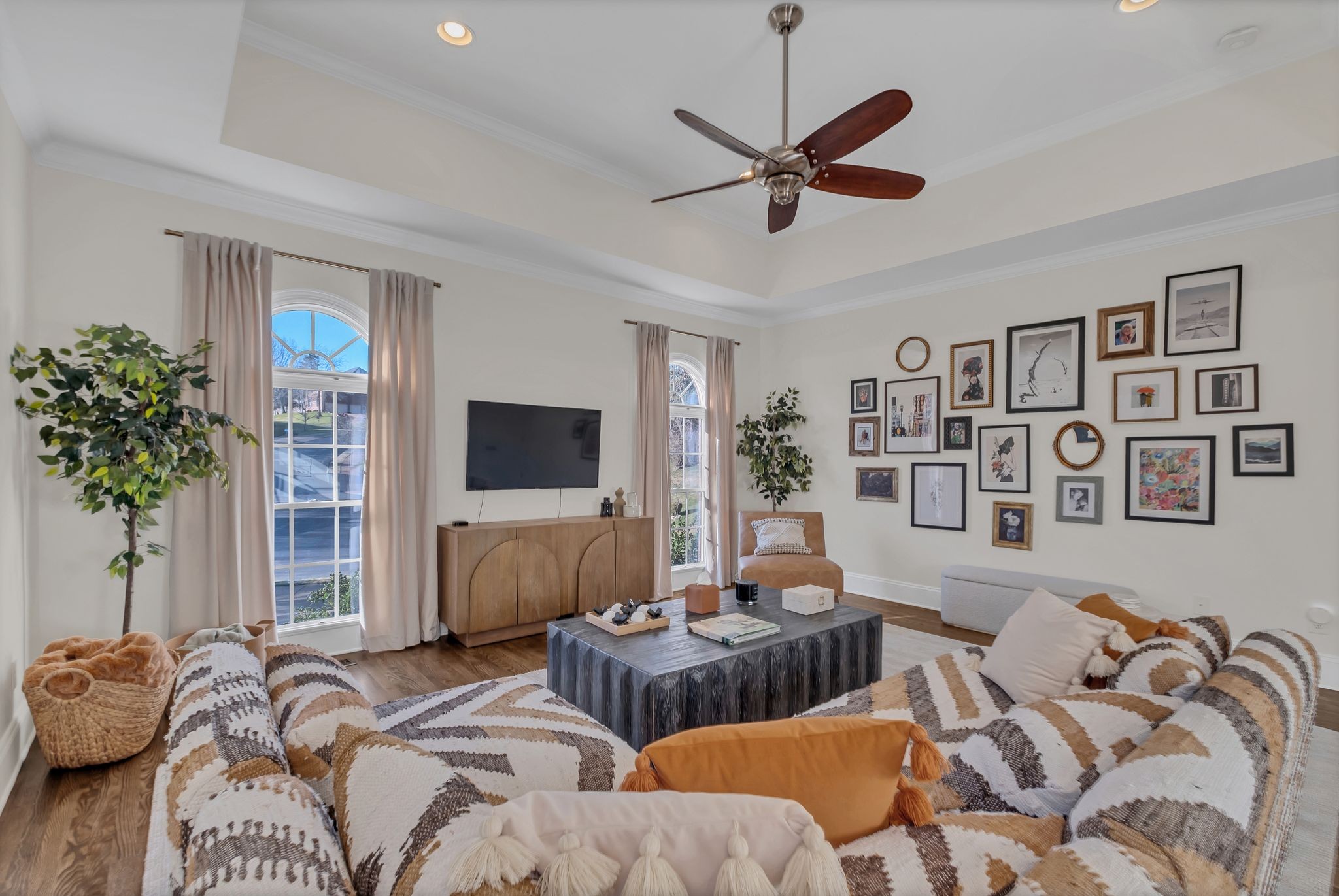 306 Rothwell Place Franklin, TN 37069 - Photo 43 of 91 a living room with furniture and a flat screen tv