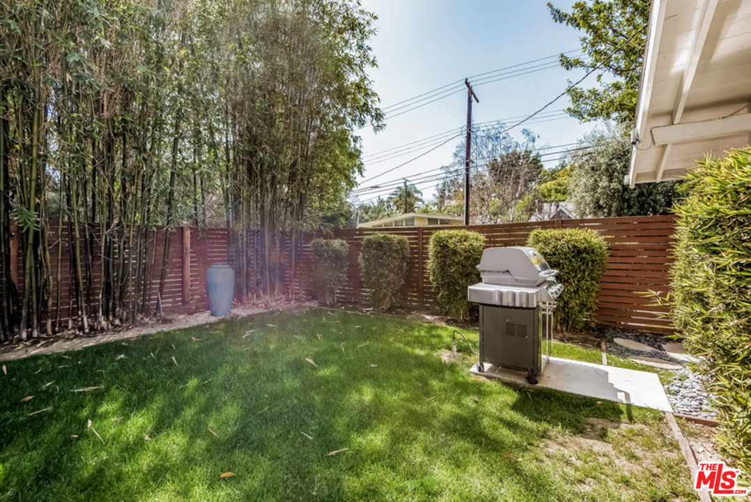 2256 Roscomare Road Los Angeles, CA 90077 - Photo 35 of 36