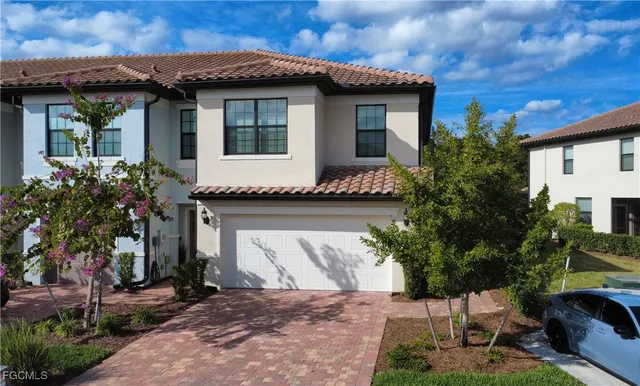 $2,000 | 1437 Weeping Willow Court, Cape Coral, FL 33909