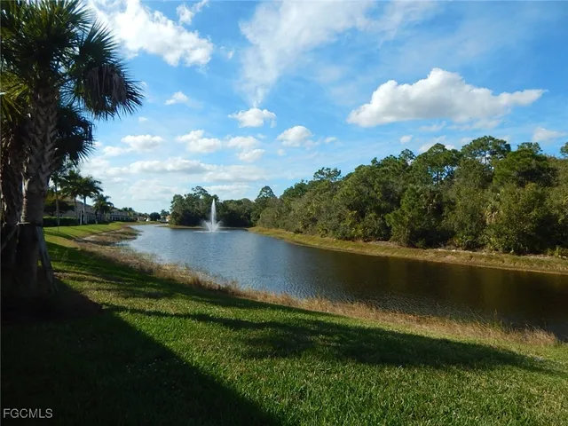 $2,000 | 1437 Weeping Willow Court, Cape Coral, FL 33909